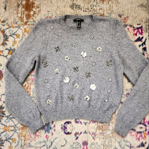 Forever 21, Women's Gray & Silver Sequin Long Sleeve Pullover Sweater, sz LG - Picture 1 of 13